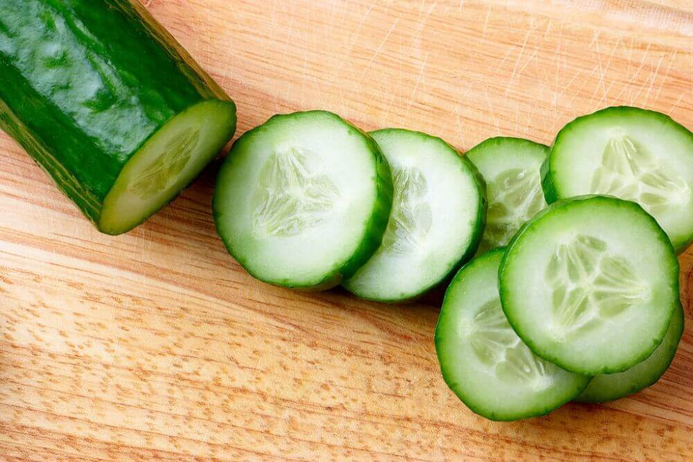 faire un cataplasme de concombre et d'argile pour combattre le psoriasis