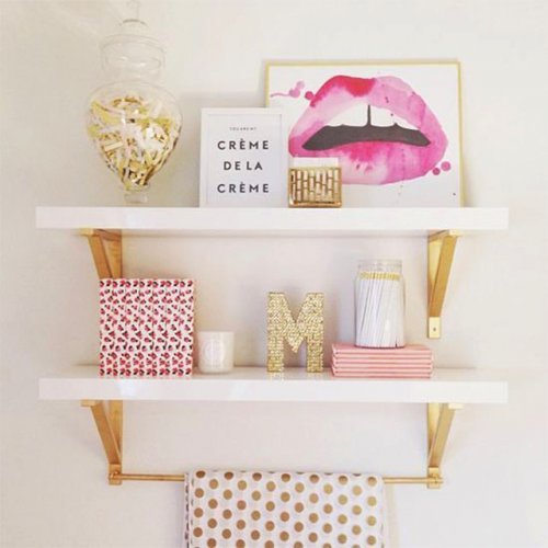 Des étagères pour un bureau rangé