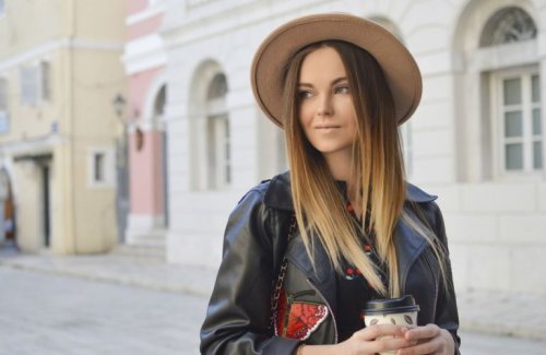 la veste en cuir pour aller au burreau et oublier les looks ennuyeux