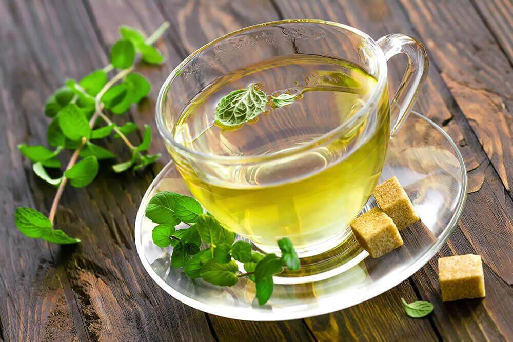 Thé à la menthe, l’un des meilleurs alliés de votre régime Thé à la menthe, l’un des meilleurs alliés de votre régime