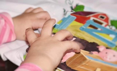 aider les enfants ayant des problèmes de langage avec des cartes sonores