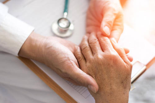 Combattre l’arthrite avec des remèdes naturels