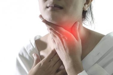 Soulagez les symptômes de la pharyngite grâce à ces 5 remèdes naturels