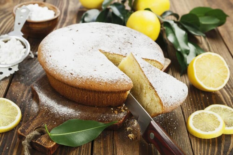 Apprenez à préparer un délicieux gâteau au citron et à la crème