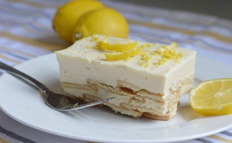 Recette de gâteau au citron et à la crème.