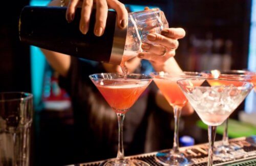 Cinq façons de préparer des cocktails
