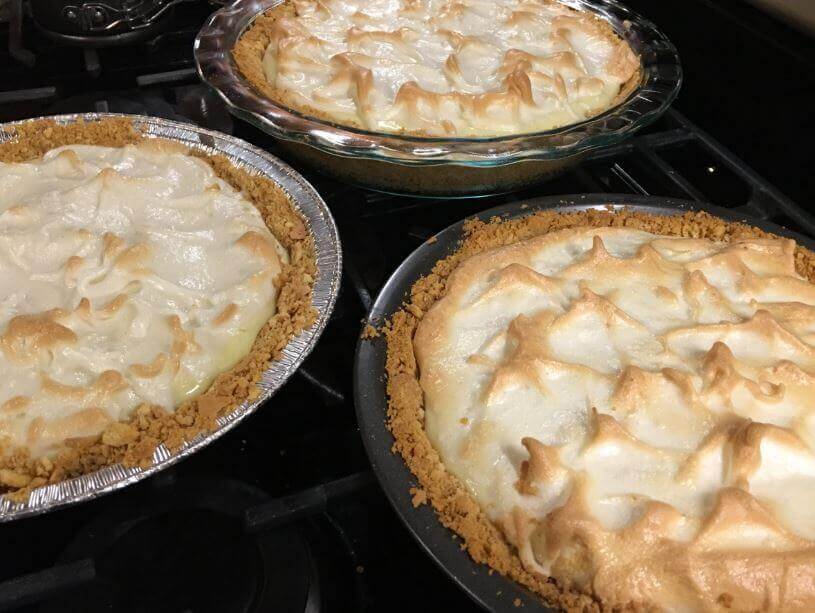 Recette maison pour préparer un gâteau aux trois laits et à la meringue Recette maison pour préparer un gâteau aux trois laits et à la meringue