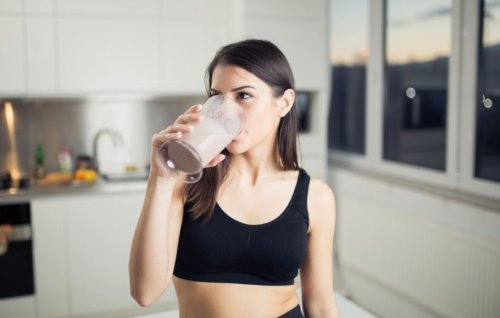 Une bonne hydratation est d'autant plus importante dans un régime protéiné.