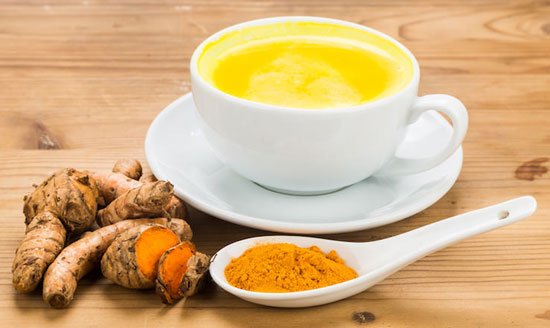Infusion au curcuma.