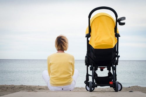 Le modèle de la maternité idéale encourage le sentiment de solitude