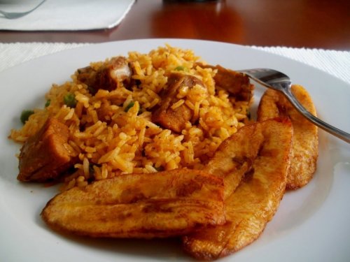 Recette de riz à la banane rouge.