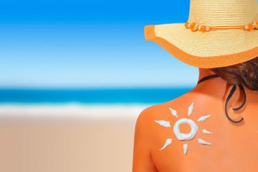 Soins de la peau après une journée à la plage