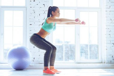 Des squats pour se muscler les jambes