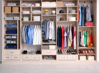 Fabriquez vos propres organisateurs de vêtements avec ces simples matériaux