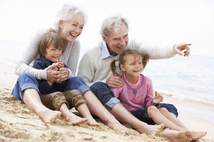 Les grands-parents sont une ancre dans notre vie