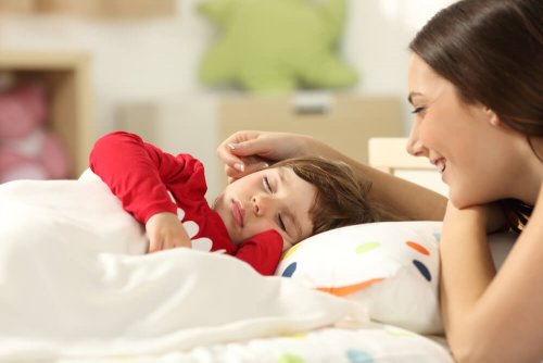 Les bienfaits de laisser les enfants dormir avec leurs parents.