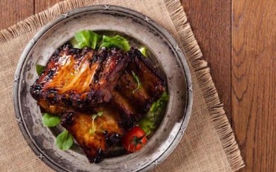 Recette de côtes de porc grillées au pommes de terres