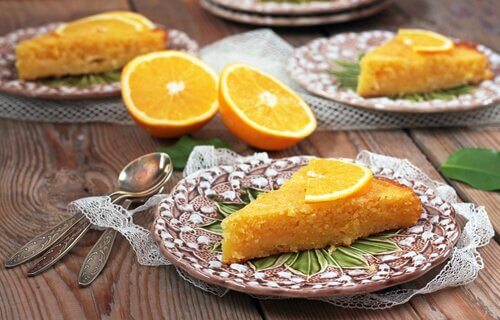 Gâteau à l’orange avec des ingrédients sains