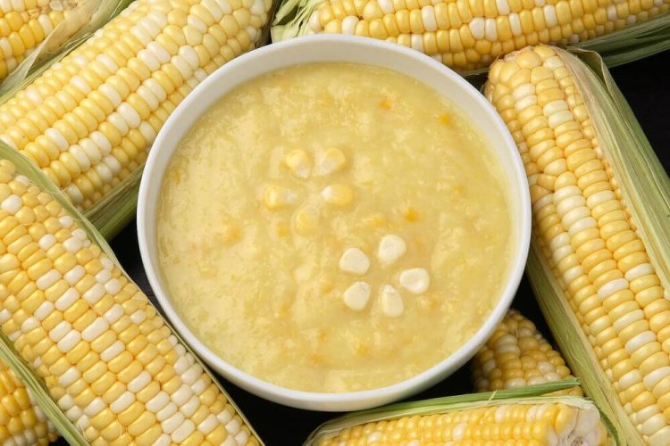 Une soupe au maïs pour les dîners en famille