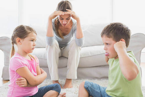 Pourquoi certains enfants se comportent mal avec leur mère ?