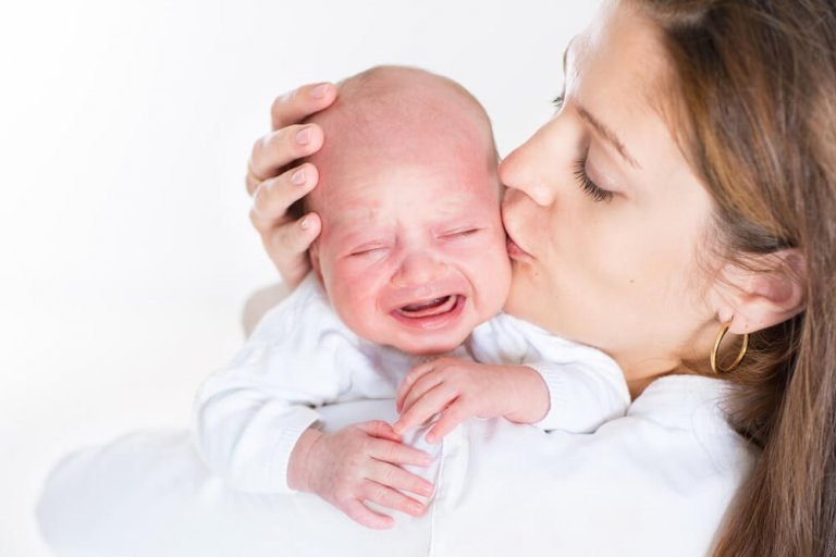 Pourquoi vous devez toujours prendre soin d'un bébé qui pleure