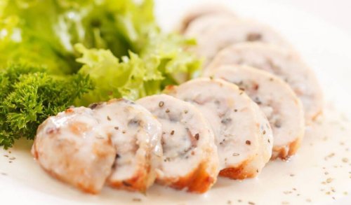 préparation de la poitrine de poulet farcie