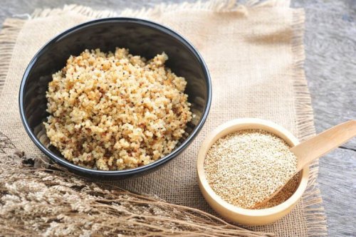 Préparation du risotto au quinoa.