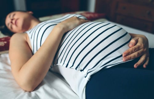 Qu'est-ce qui cause tant de sommeil pendant la grossesse 