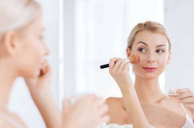 Comment préparer de la poudre pour le visage à la maison ? Comment préparer de la poudre pour le visage à la maison ?