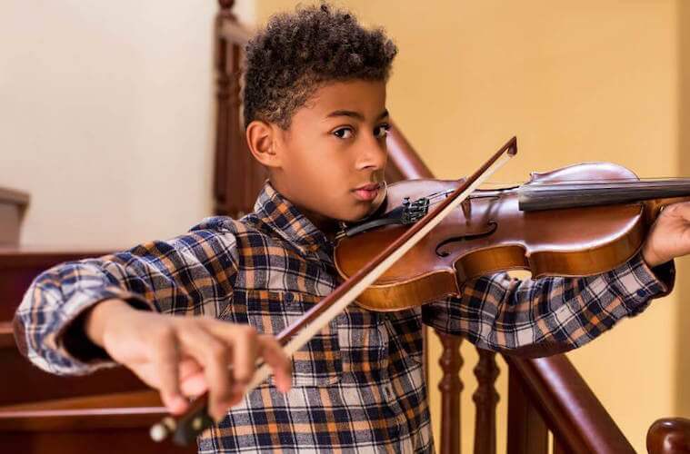 Jouer d'un instrument de musique apprend la persévérance