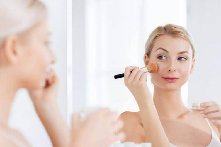 3 recettes de poudre pour le visage