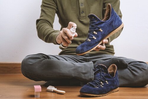 Astuces pour nettoyer vos chaussures en daim