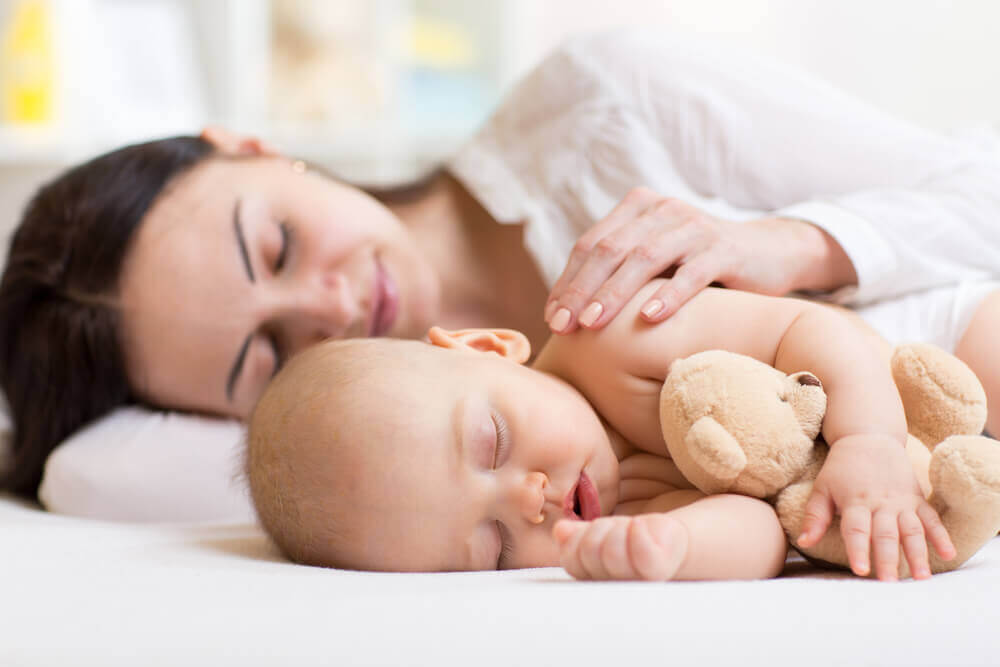 dormir près du bébé est une option