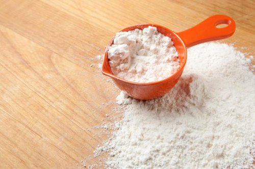 Le bicarbonate de sodium enlève les taches de sueur 