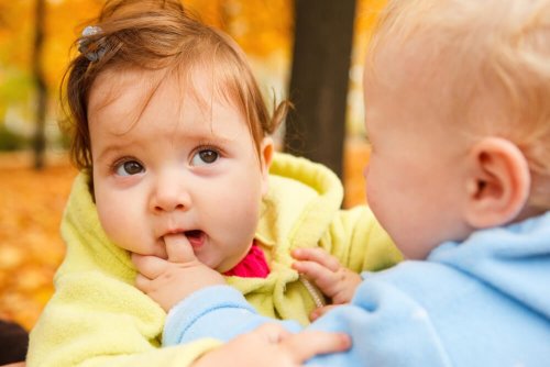 pourquoi les enfants mordent-ils parfois ?