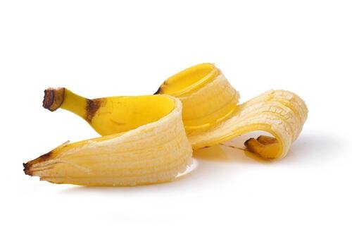 La peau de banane permet d'éliminer les verrues