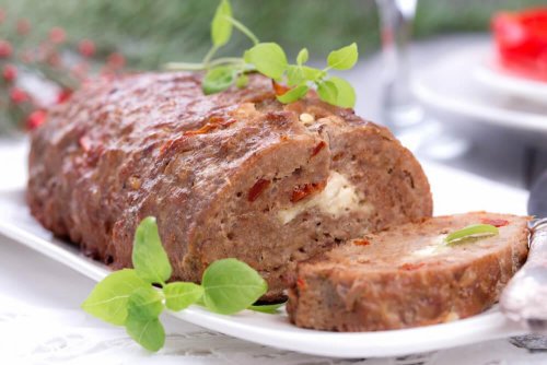 Préparez ce délicieux roulé à la viande et surprenez votre famille