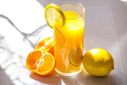 Smoothies véganes à base d'oranges