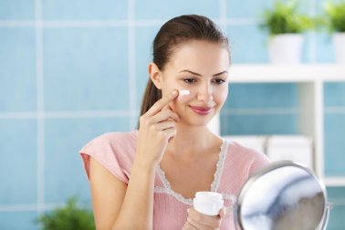 4 crèmes pour la nuit qui donneront à votre visage un aspect parfait