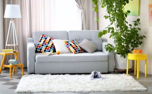 transformer l'intérieur de votre maison en mettant des tapis dans le salon