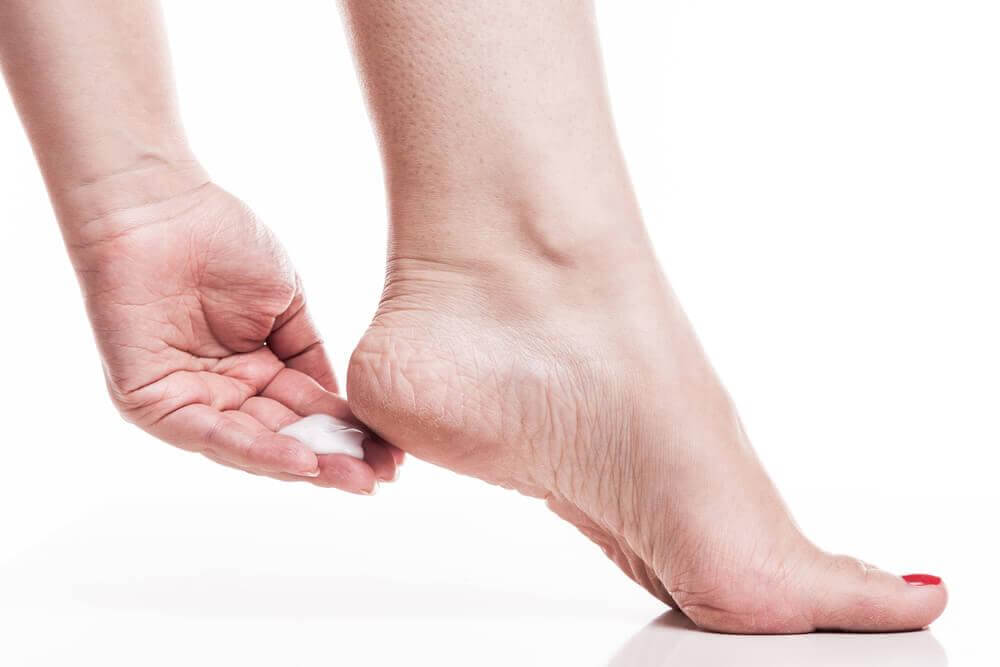 Rugosité des pieds : 7 remèdes naturels