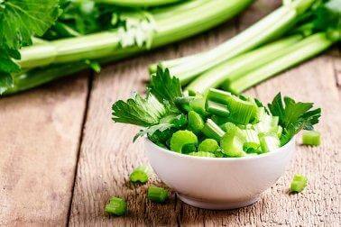graines de céleri contre l'hypertension