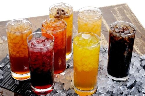 les boissons rafraîchissantes sont des aliments cancérigènes