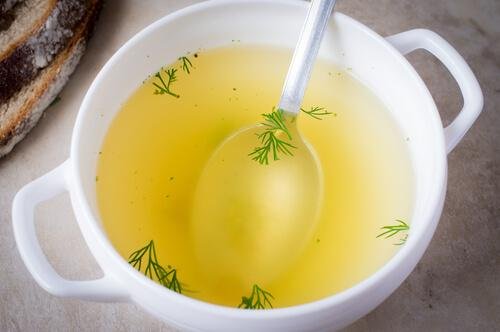 bouillon de pommes de terre contre la fièvre