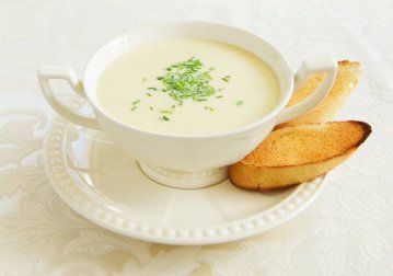 Recettes pour une délicieuse crème de poireaux aux asperges