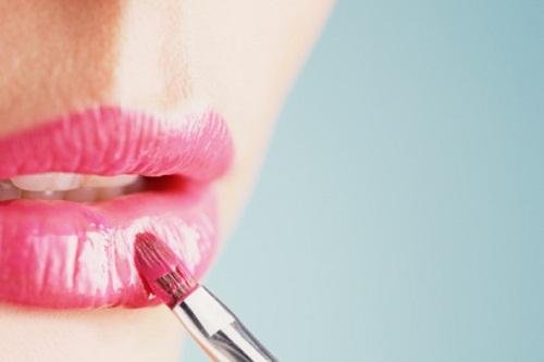 faire du gloss avec un vieux rouge à lèvres