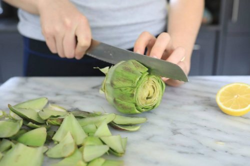 préparer une infusion d'artichaut pour prendre soin de sa ligne