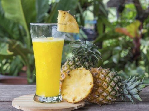 jus d'ananas, de citron et de lin pour réduire votre tour de taille