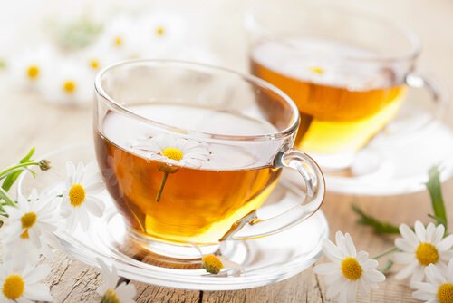 le thé à la camomille contre les douleurs menstruelles