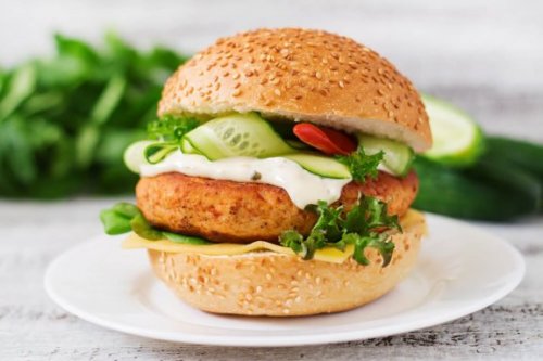 Hamburger au poulet riche en protéines